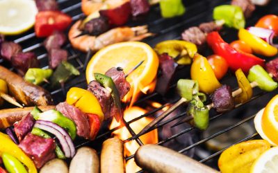 HOW TO MAKE SUMMER BBQS AND PARTIES HEALTHY AND WHOLESOME